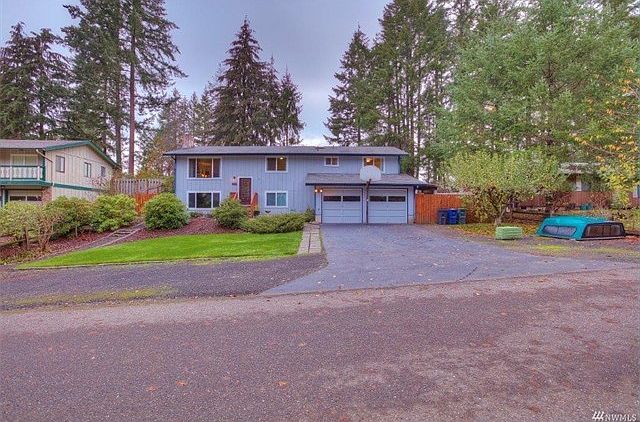 1st image of 606 Holly Ln