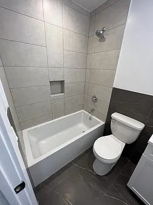 Rented by CASA REALTY J AND M LLC | media 7