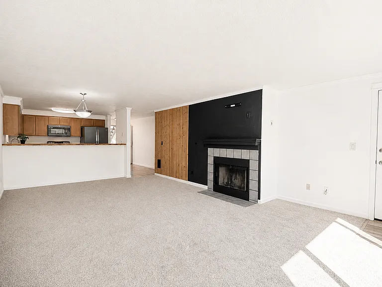 510 SE 157th Ave #35 — Photo 8