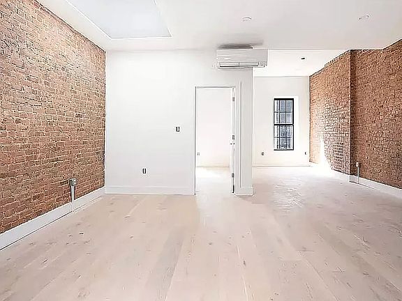 4th image of 311 E 119th St #8