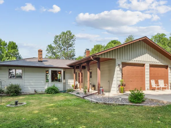 2343 Common St, Howard Lake, MN 55349