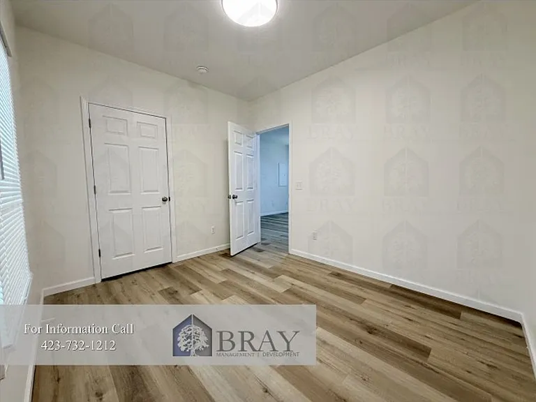 307 Honeysuckle Dr — Photo 9
