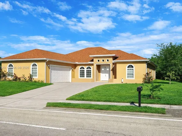 1711 SE Airoso Blvd, Port Saint Lucie, FL 34984