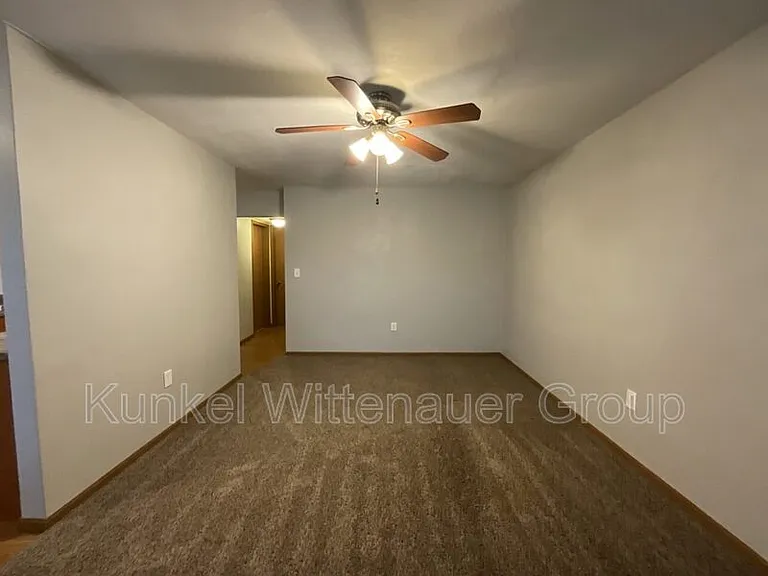 1810-12 Jamestown Rd — Photo 6