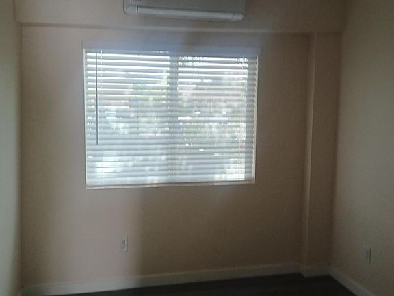 5th image of 45627 Deglet Noor St #2