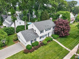 241 Avondale Rd, Ridgewood, NJ 07450