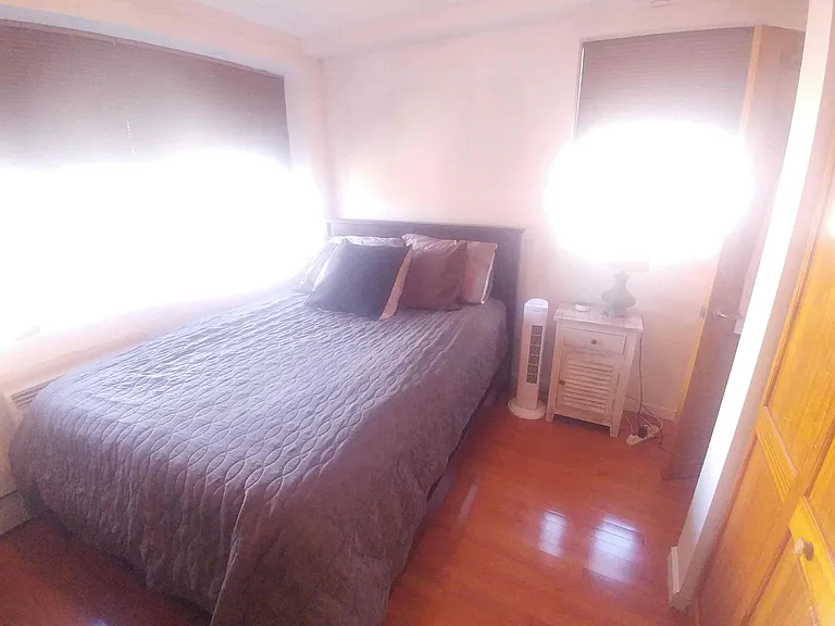 31 Monroe St #8B — Photo 4