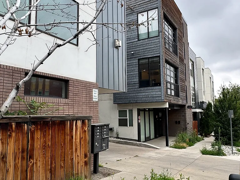 3032 Zuni St — Photo 44
