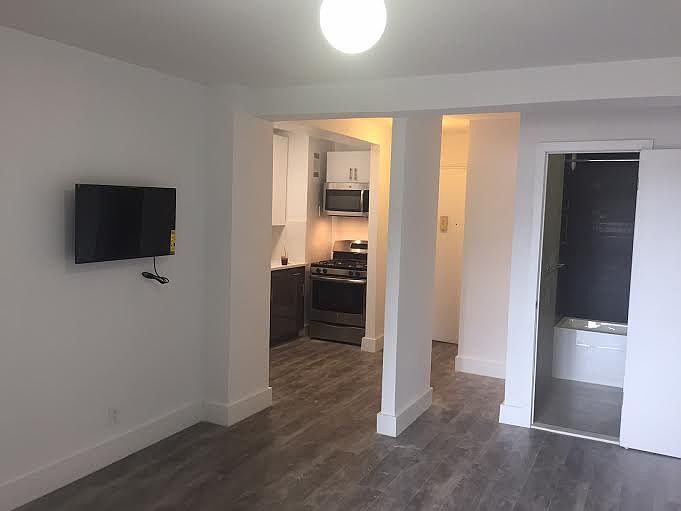 1st image of 13317 Sanford Ave #5B