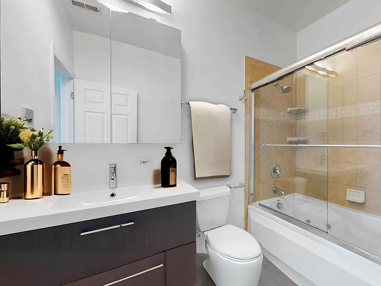4002 S Calumet Ave — Photo 13