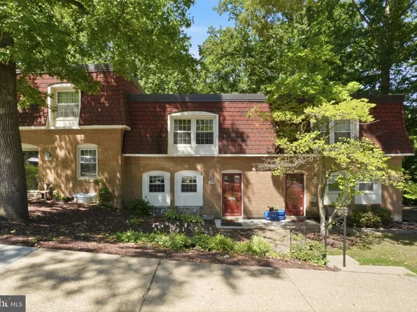 5910 Prince James Dr #74, Springfield, VA 22152