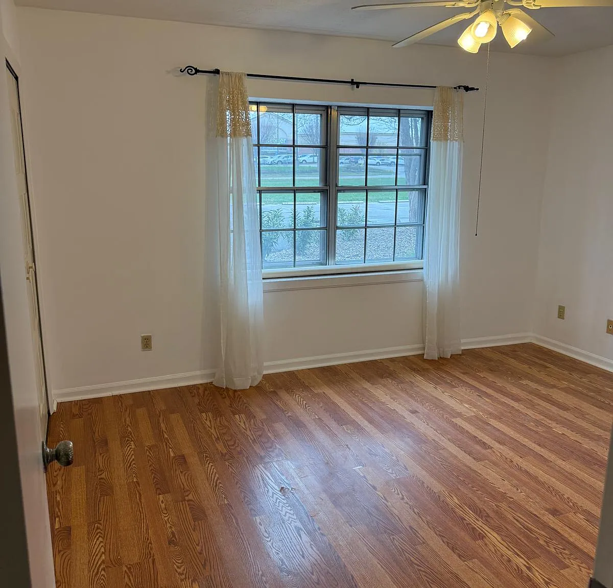1 bed, 800 sqft, $900 — Photo 4