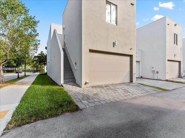6680 NW 102nd Path — Photo 9