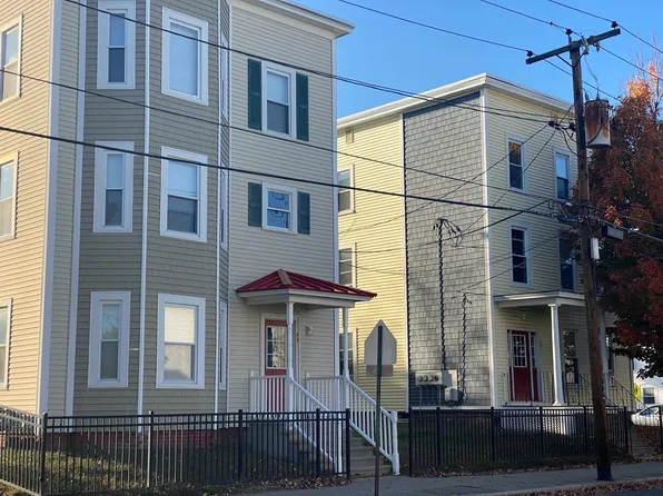 93 2nd St APT 1W, Manchester, NH 03102