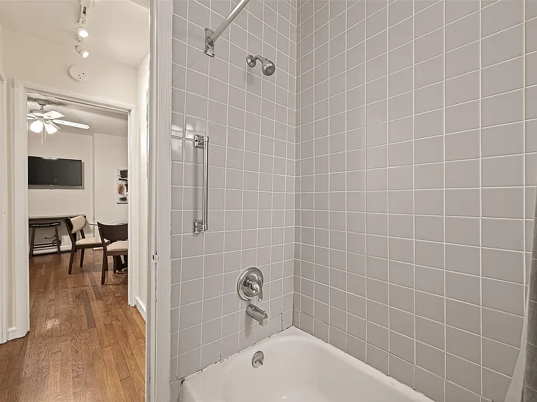 2021 Southgate Blvd #4 — Photo 15