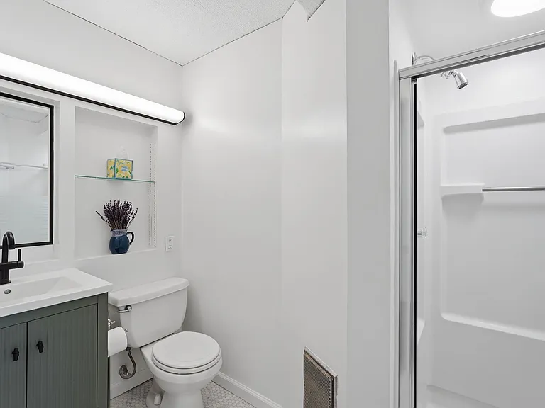 4432 Q St NW — Photo 16