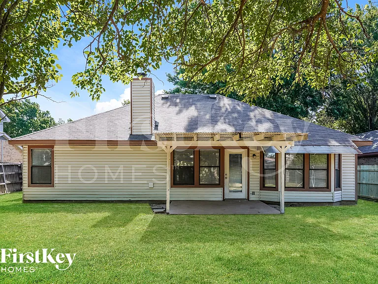 4742 Cornflower Dr — Photo 18