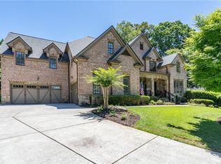 1876 Angelique Dr, Decatur, GA 30033