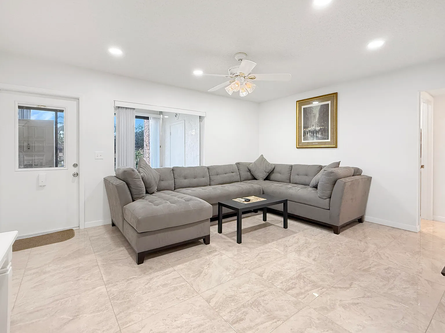 2 bed, 1.0 bath, 810 sqft, $1,900 — Photo 4