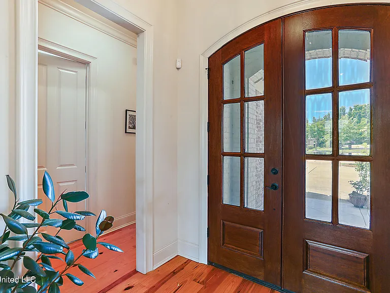 102 Cypress Lake Blvd S — Photo 6