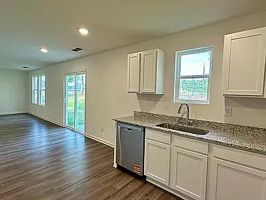 455 Grand Magnolia St — Photo 6