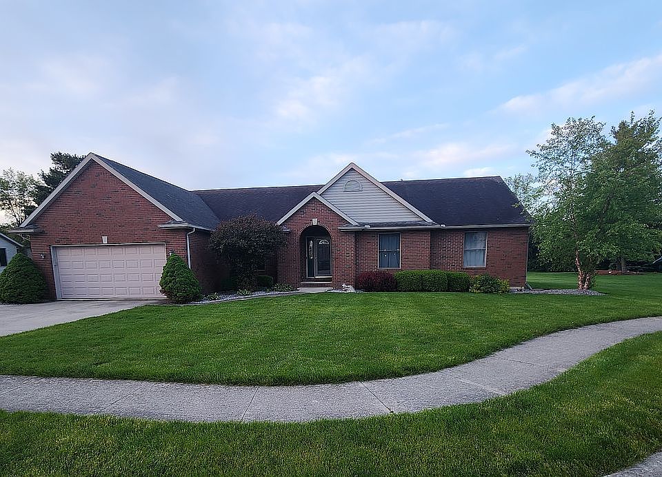 1st image of 213 Sapphire St