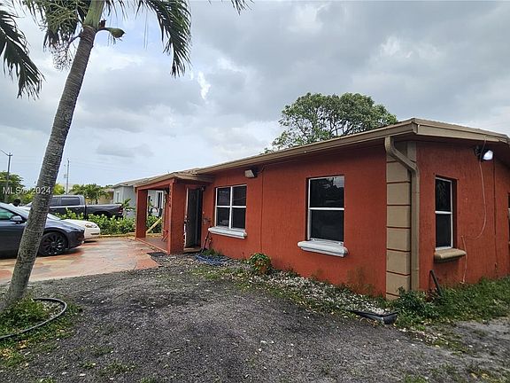 2nd image of 2726 NW 5th St