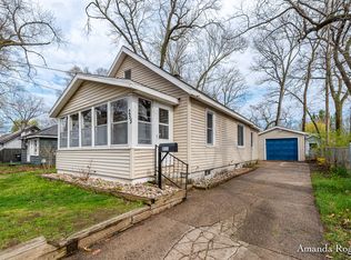 255 Holly St SW, Wyoming, MI 49548