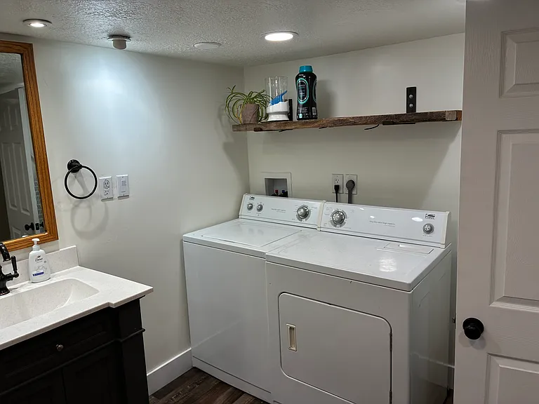 Washer and Dryer Hookups.