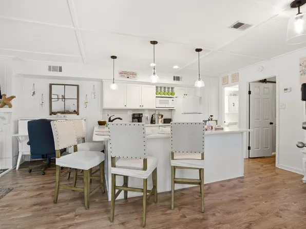 260 Driftwood Ln, Edisto Island, SC 29438