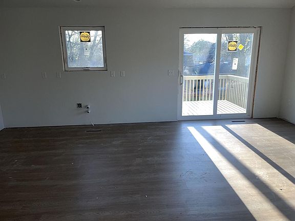 5th image of 567 Ridge Street