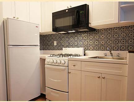 2nd image of 311 E 81st St Frnt 1