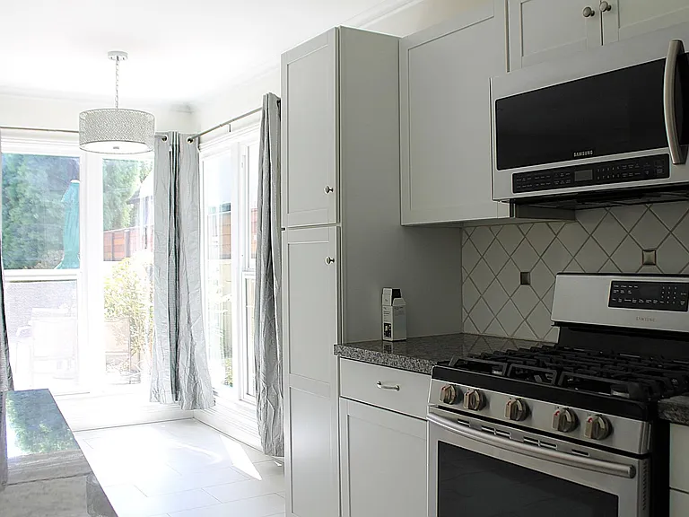 937 Hilldale Ave — Photo 11