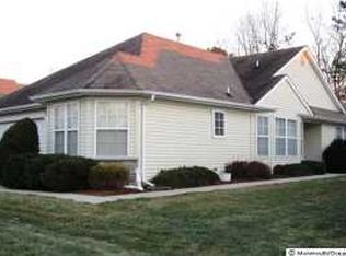 16 Pine Valley Ct, Lakewood, NJ 08701