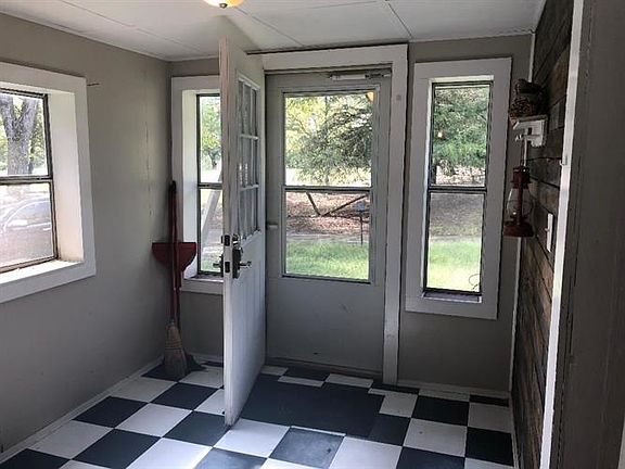 4th image of 100 Bath Springs Church Ln