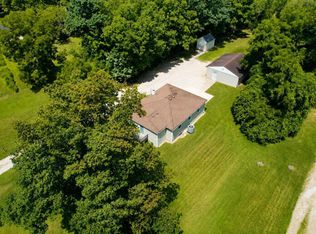 3738 Alkire Rd, Grove City, OH 43123