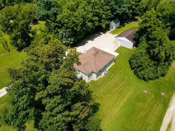 3738 Alkire Rd, Grove City, OH 43123