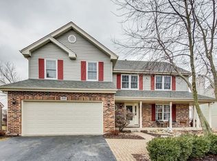 337 Colonial Cir, Geneva, IL 60134