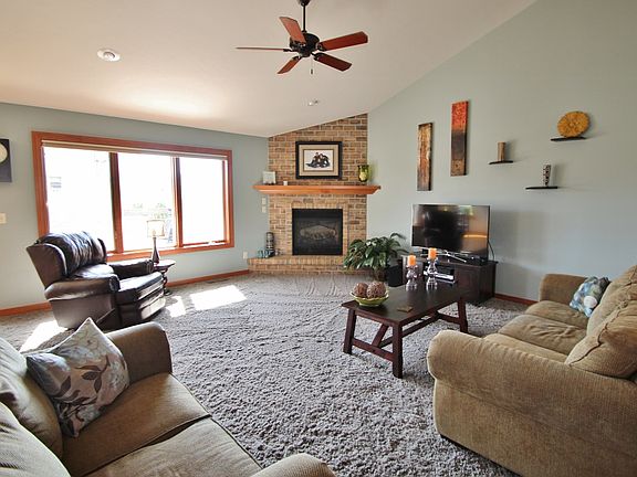 2nd image of 3552 Glen Abbey Dr