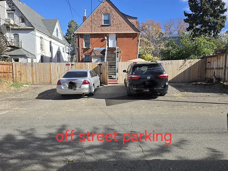 1343 Vine St #4 — Photo 23