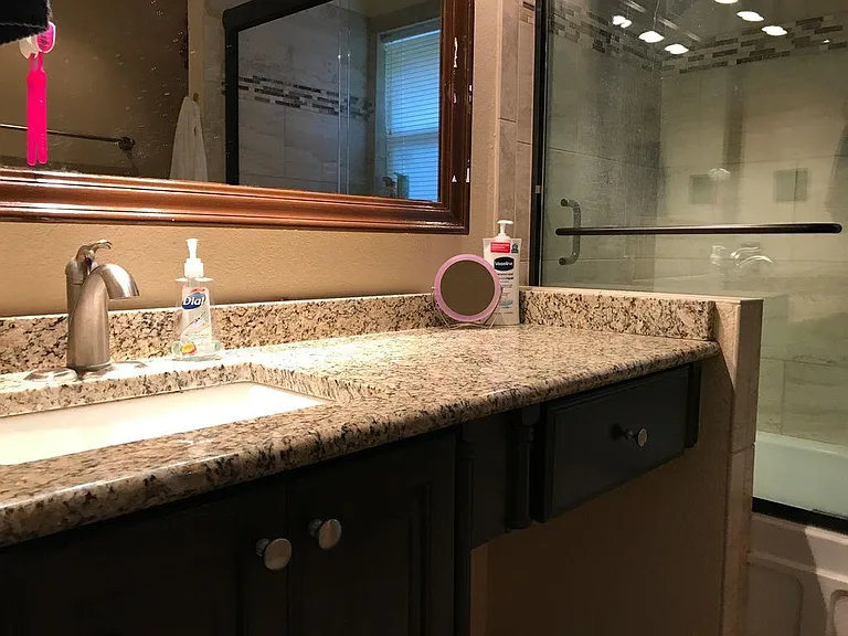 1421 Bryan Dr — Photo 10