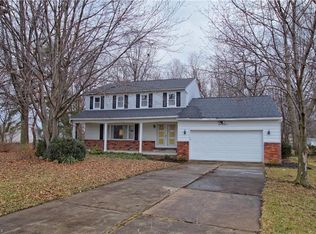 5611 Seneca Pl, Willoughby, OH 44094