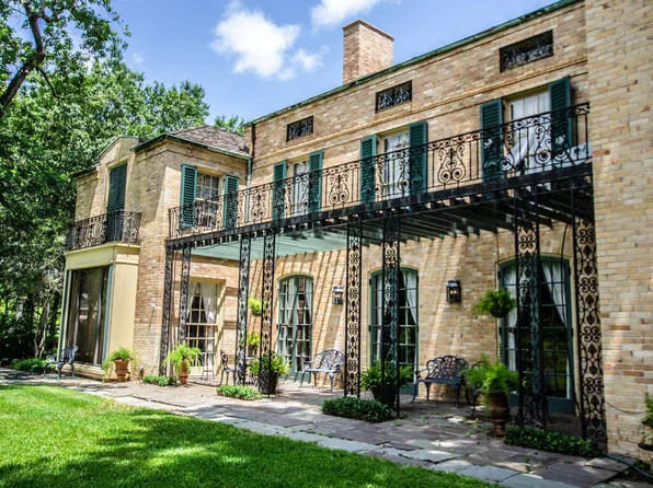 2550 Ashley St, Beaumont, TX 77702