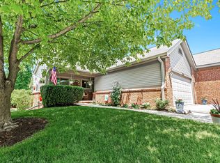 1020 Pinewood Ct, Brighton, MI 48116