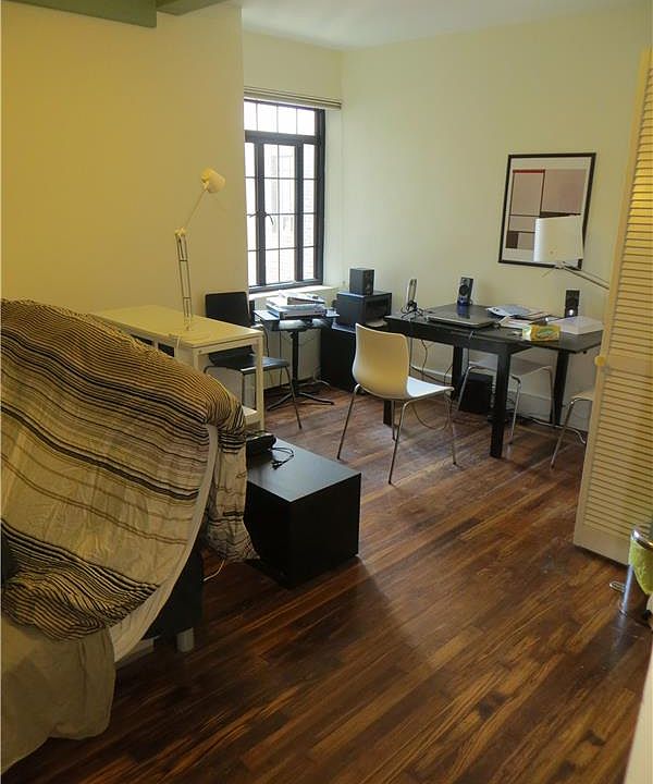 1st image of 5 Tudor City Pl APT 1809