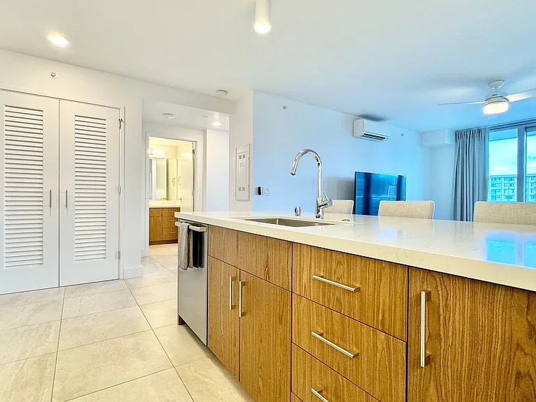 629 Keeaumoku St #1605 — Photo 10