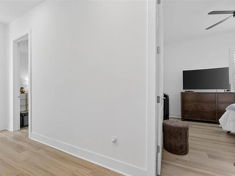 8634 Drummer Plank Dr — Photo 37