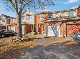 93 Cedarock Dr, Ottawa, ON K2M 2H5