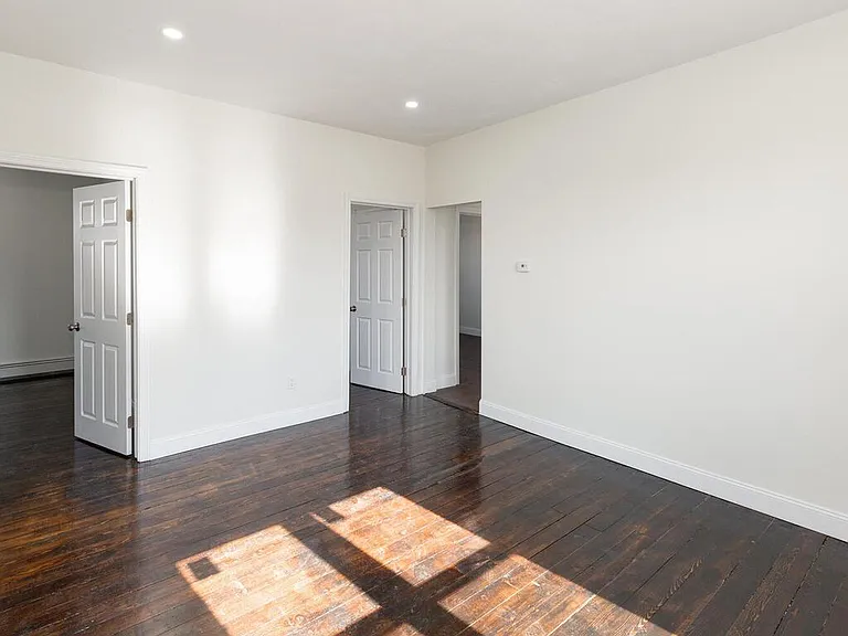 35 Valley St #2 — Photo 7