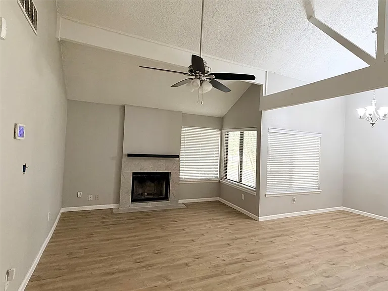 7202 S Dairy Ashford Rd — Photo 8
